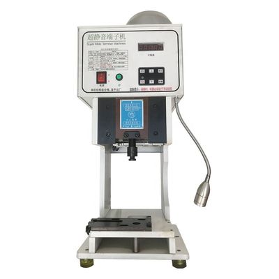 Máquina semiautomática de trituração de terminais de conectores de compressão com curso de 30 mm/40 mm