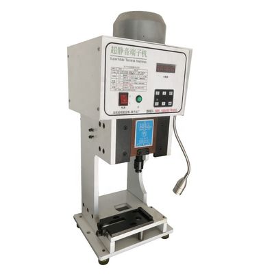Máquina semiautomática de trituração de terminais de conectores de compressão com curso de 30 mm/40 mm