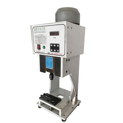 Máquina semiautomática de trituração de terminais de conectores de compressão com curso de 30 mm/40 mm