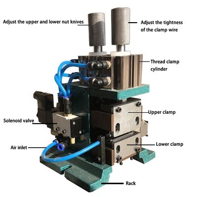10.5 kg Máquina pneumática vertical multi-núcleo para descascar cabos de arame para processamento de arame