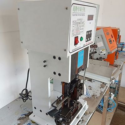 Máquina ultra-silenciosa de 2 toneladas de extrusão de fios fabricada na faixa de 0,1-4,5 mm2 AWG11-AWG32