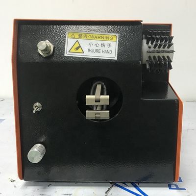 Máquina de torção automática de cabo de alimentação de motor de 10W para comprimento de fio torcido de 5-60 mm em projeto