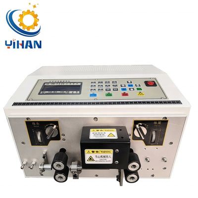 Máquina automática de corte de cabos em para resultados na faixa de fio 0,2-4 mm2
