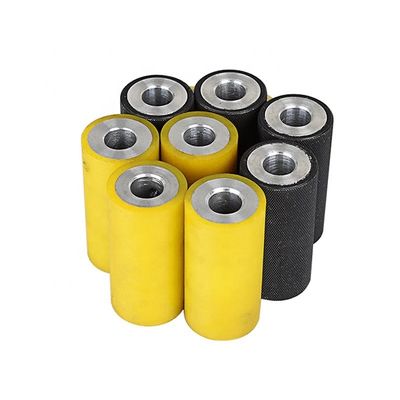 Máquina de corte e descolagem por computador de rodas de borracha de aço para alimentação consistente de fios